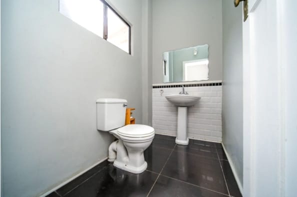 5 Bedroom Property for Sale in Bonnie Doone Eastern Cape